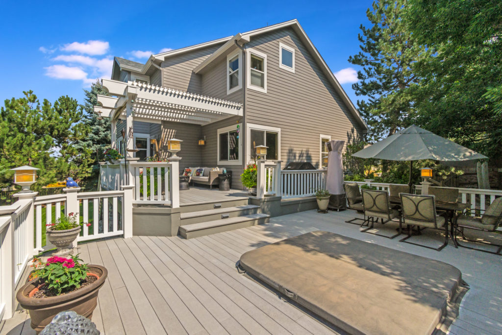 First Impressions Matter: Enhancing Your Home's Exterior Before the Sale